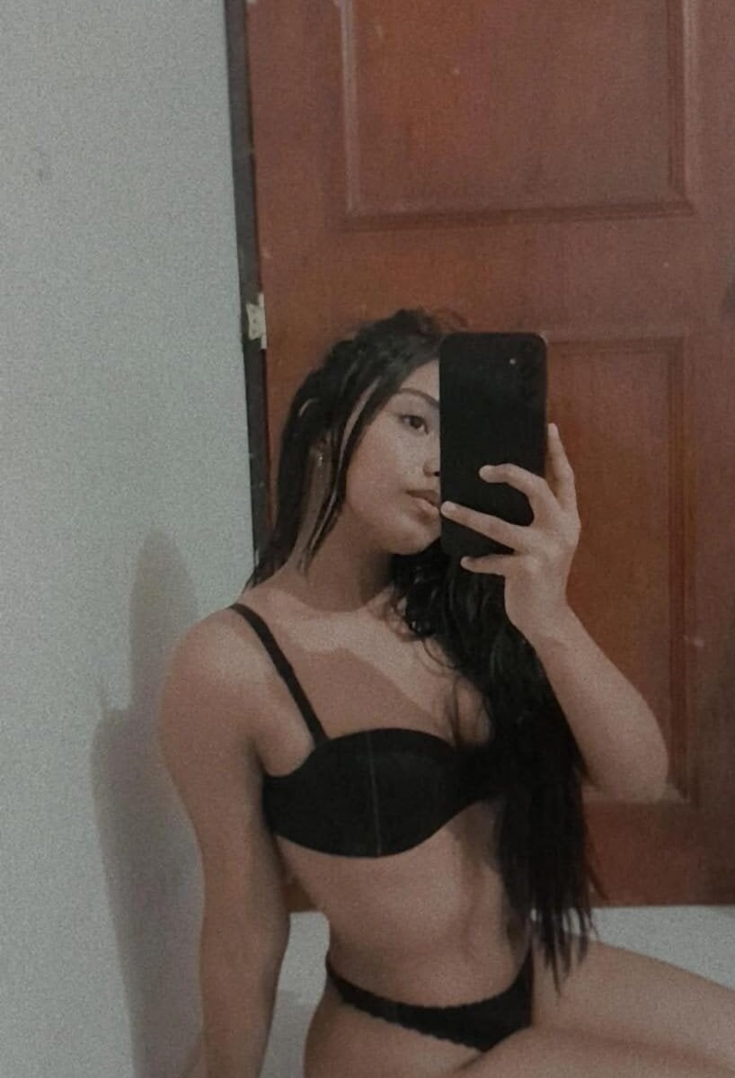 kiarareyes Chatroom