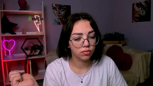 kiki_swan Chatroom