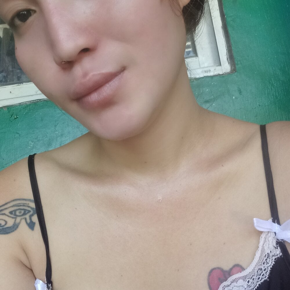 kim_hotter Chatroom