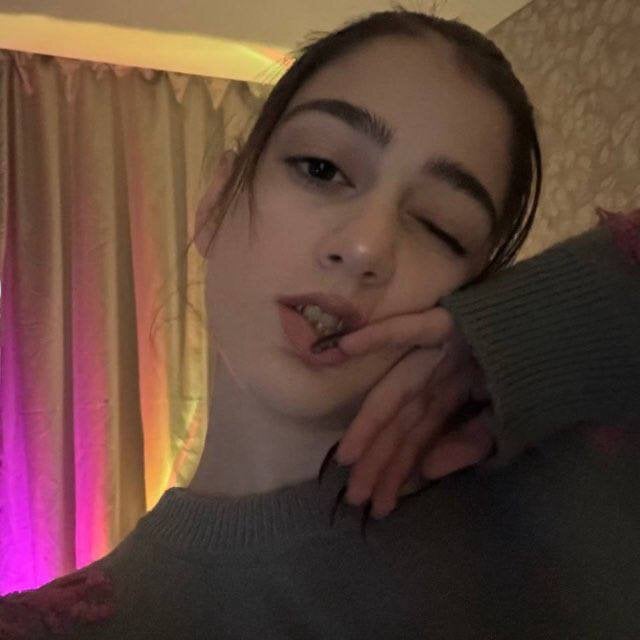kristina_karam Chatroom