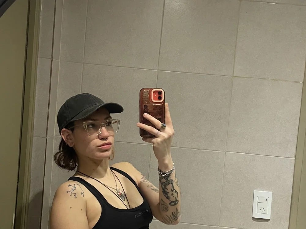 ladyaura_ Chatroom
