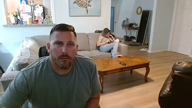 lancehungsandbaby Chatroom