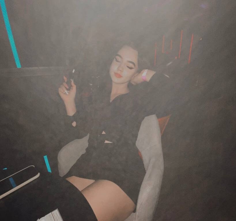 larahornyy Chatroom