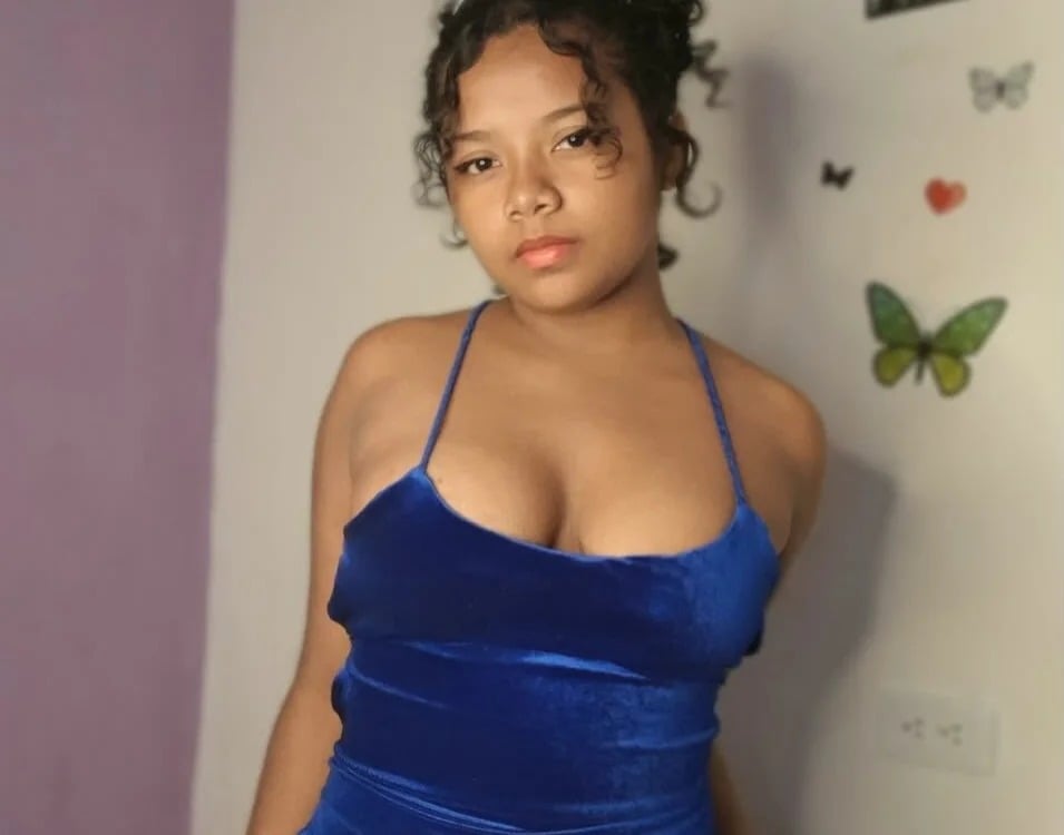 lau_sofia21 Chatroom