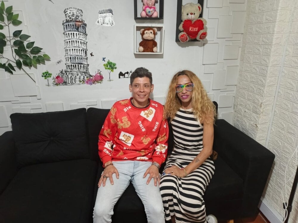 lauraandpedro Chatroom