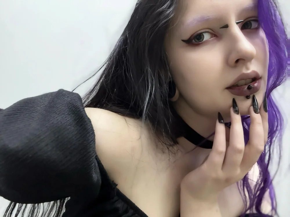 lavender_monster Chatroom