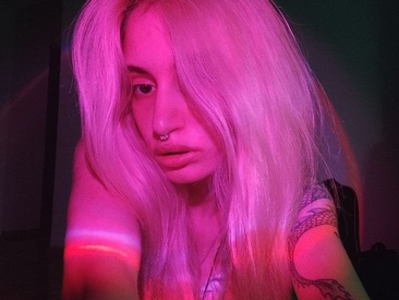 lesyawhite