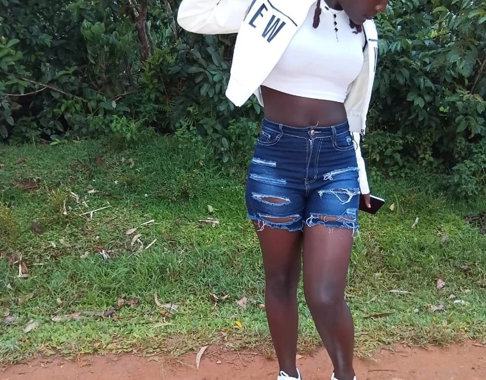 lewin_ebony Chatroom