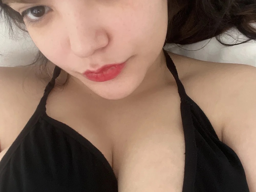 leyla136 Chatroom