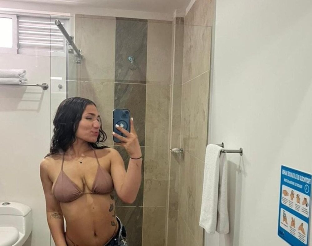 lia_milky66 Chatroom