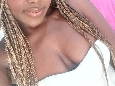 lia-queen18
