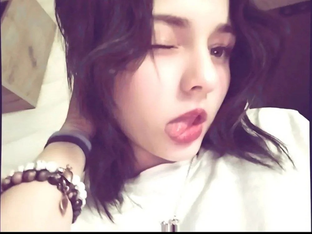 lia_verse Chatroom