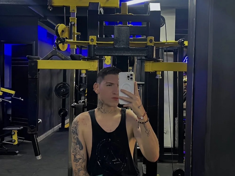 liam_carter2 Chatroom