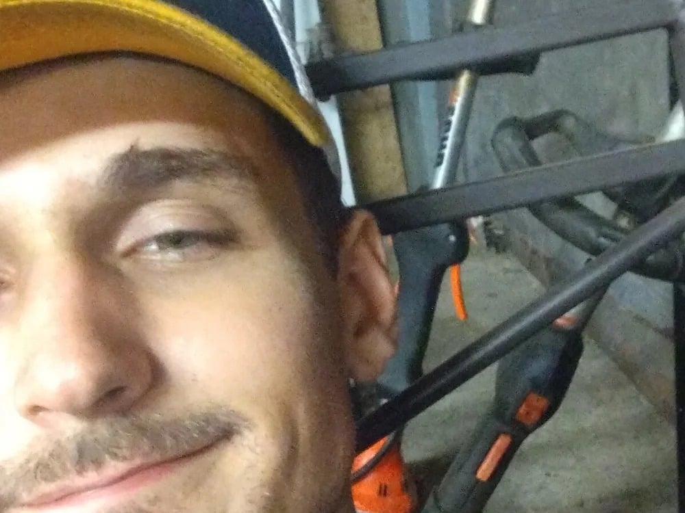 lickAdick24 Chatroom