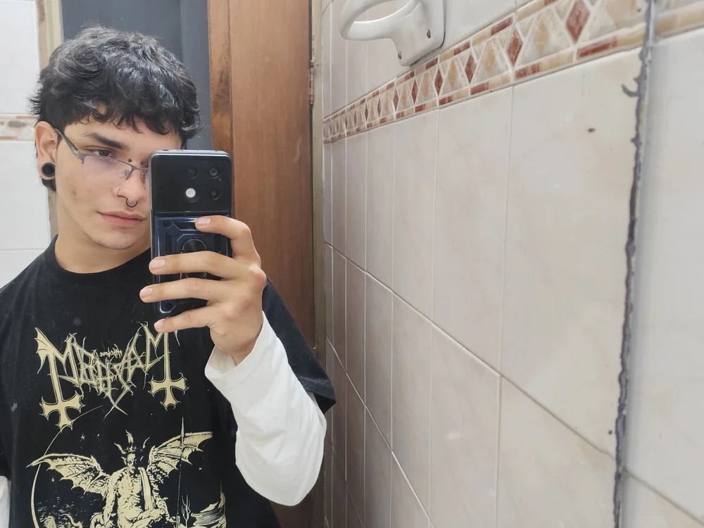 lilgothboy Chatroom