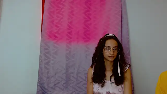 lilpetite555 Chatroom