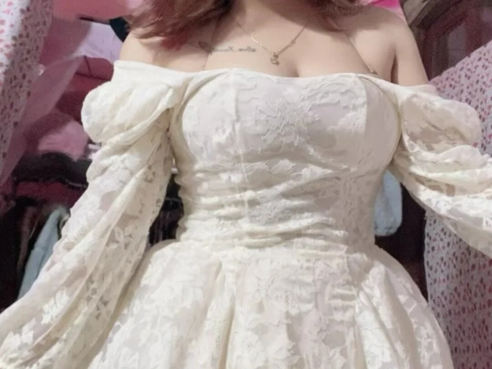 lily21 Chatroom