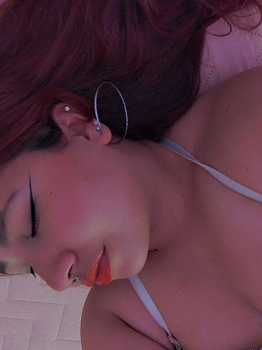 littlee_red Chatroom