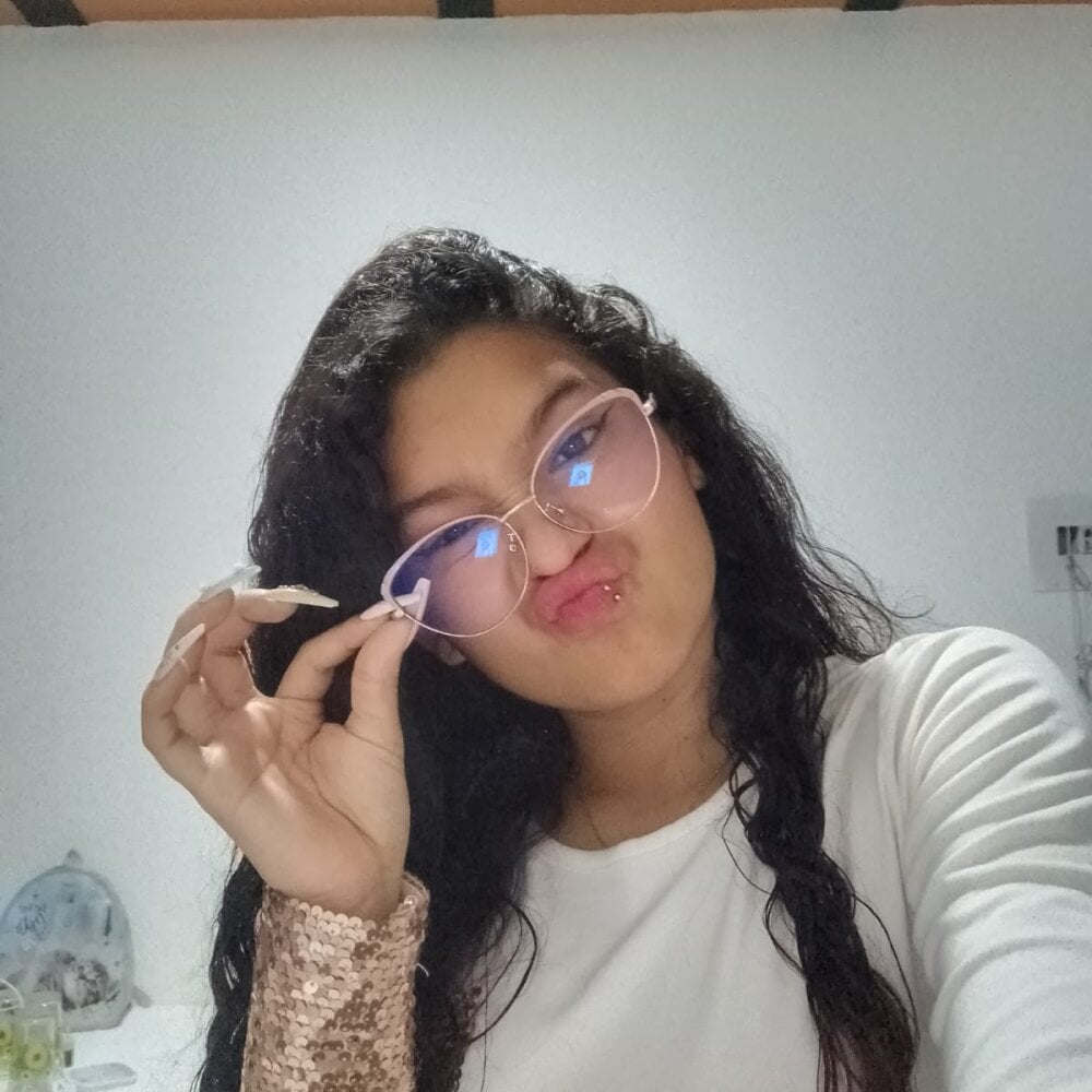 liz__cute Chatroom