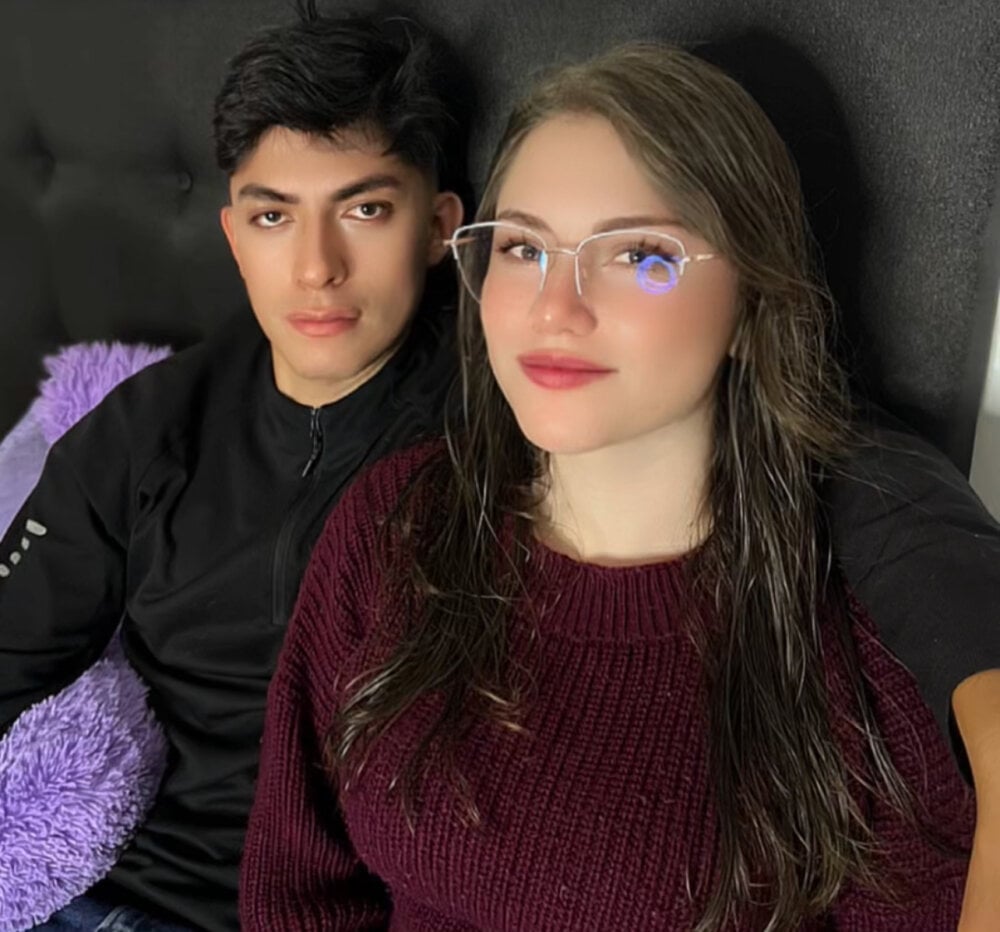 lizedandpeter Chatroom
