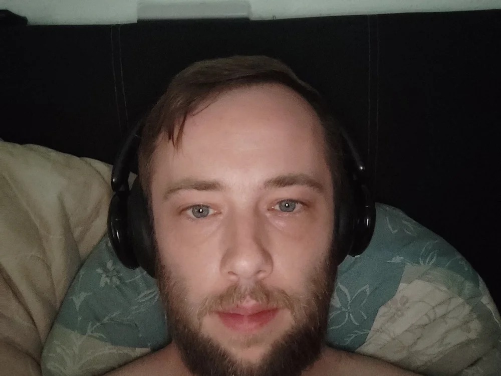 llChrisll95 Chatroom