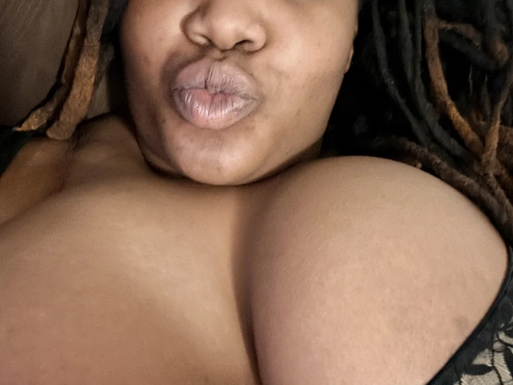 locsofchocolate Chatroom