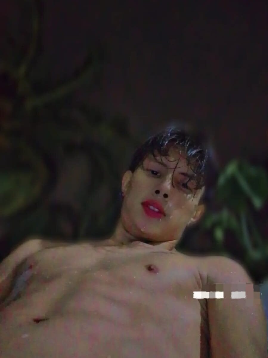 loganreynder_ Chatroom