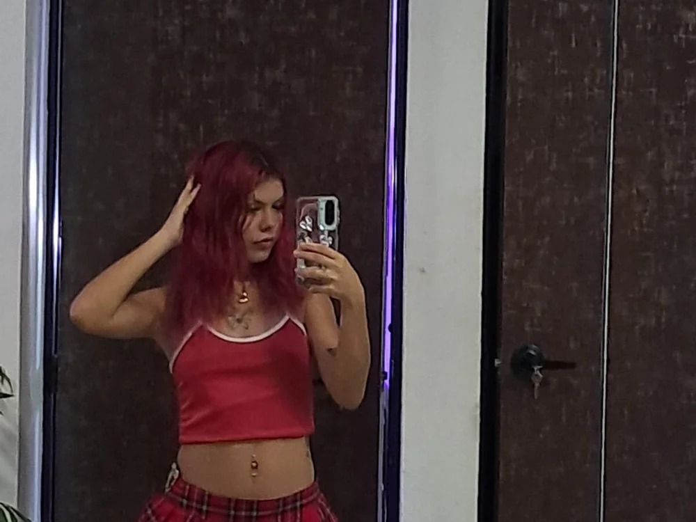 lolla69_ Chatroom