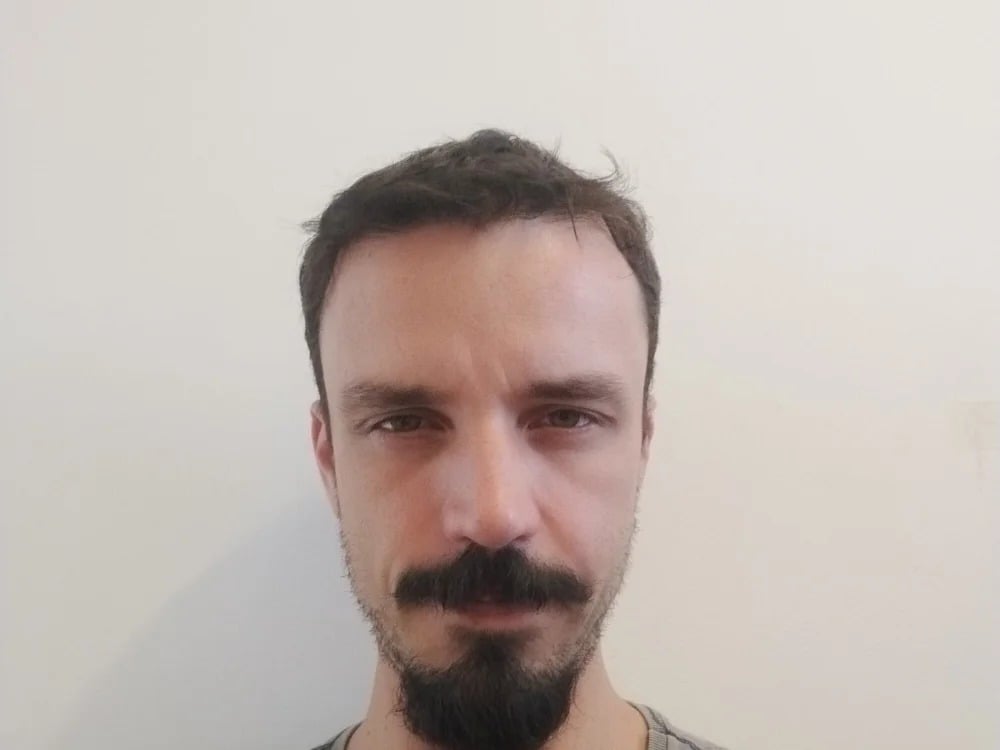 lookaz4010 Chatroom