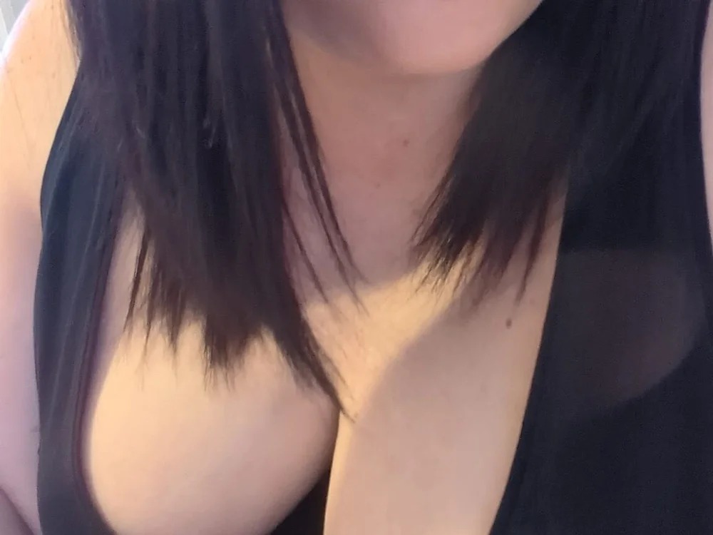 louisa36 Chatroom
