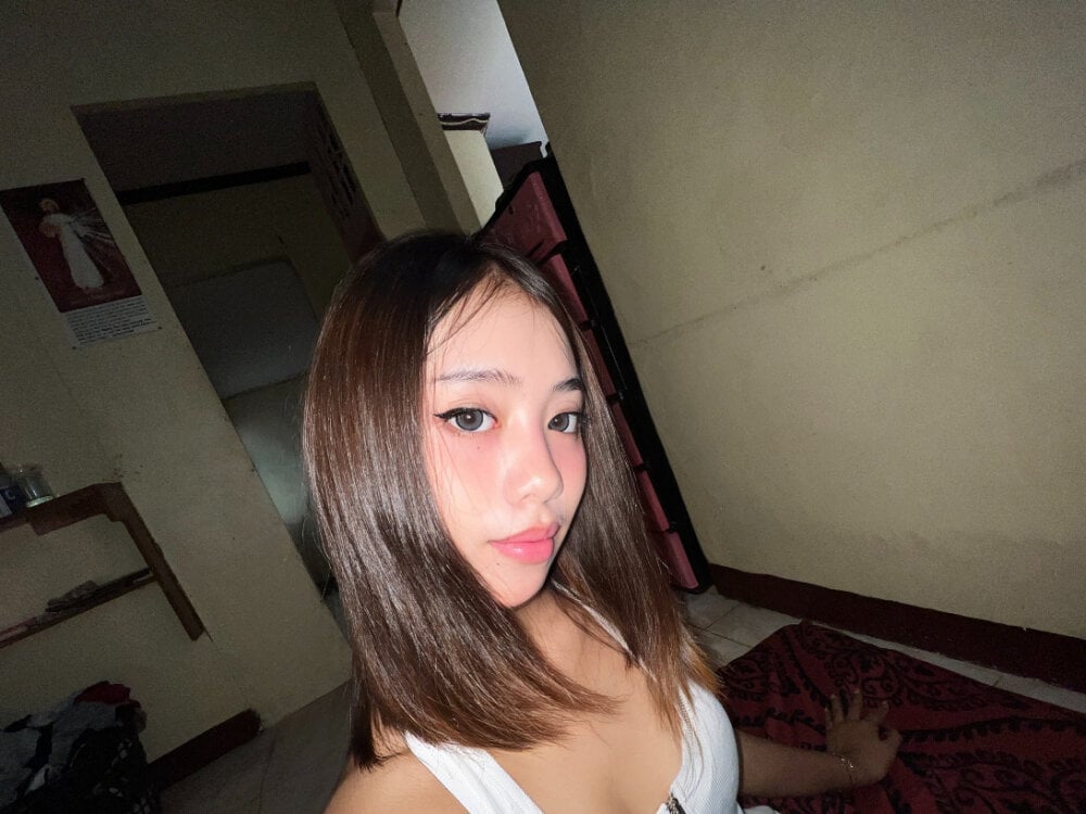 lovely_kiannaHugecock Chatroom