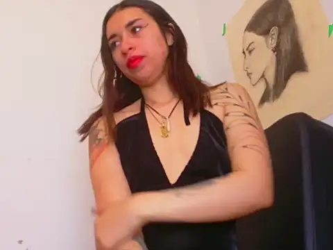 lucywhite13 Chatroom