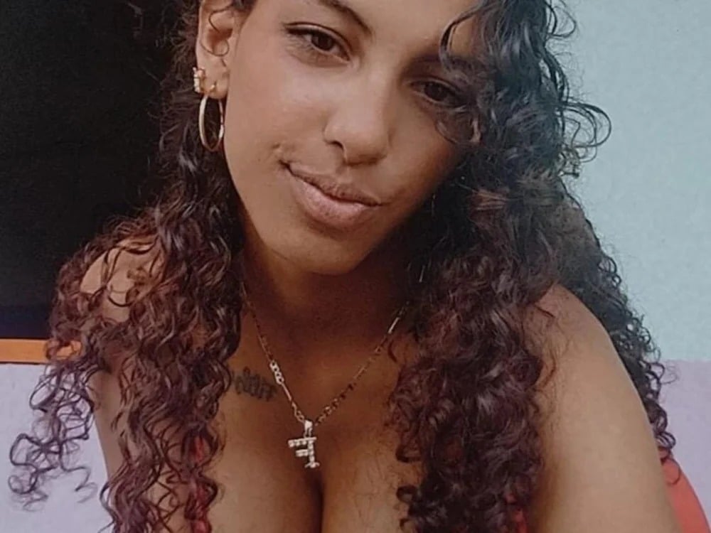 luisa_lan12 Chatroom