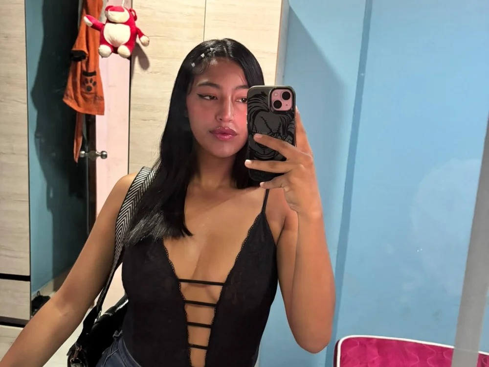 luisamorety Chatroom