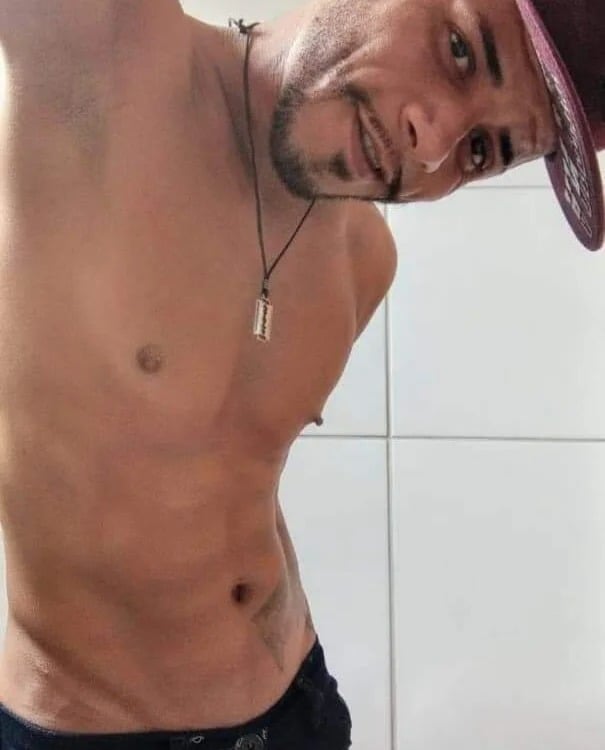 lukasbh Chatroom