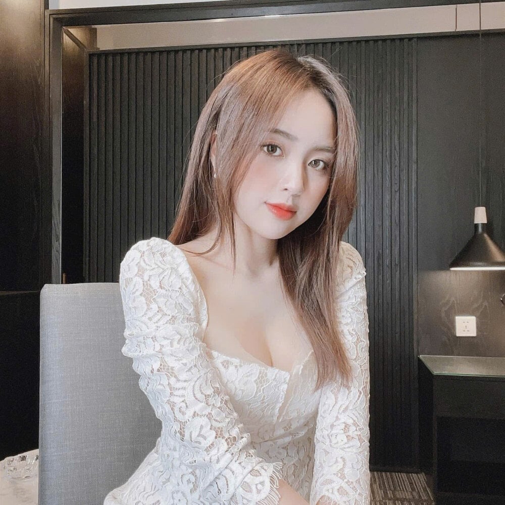 luna_bae00 Chatroom