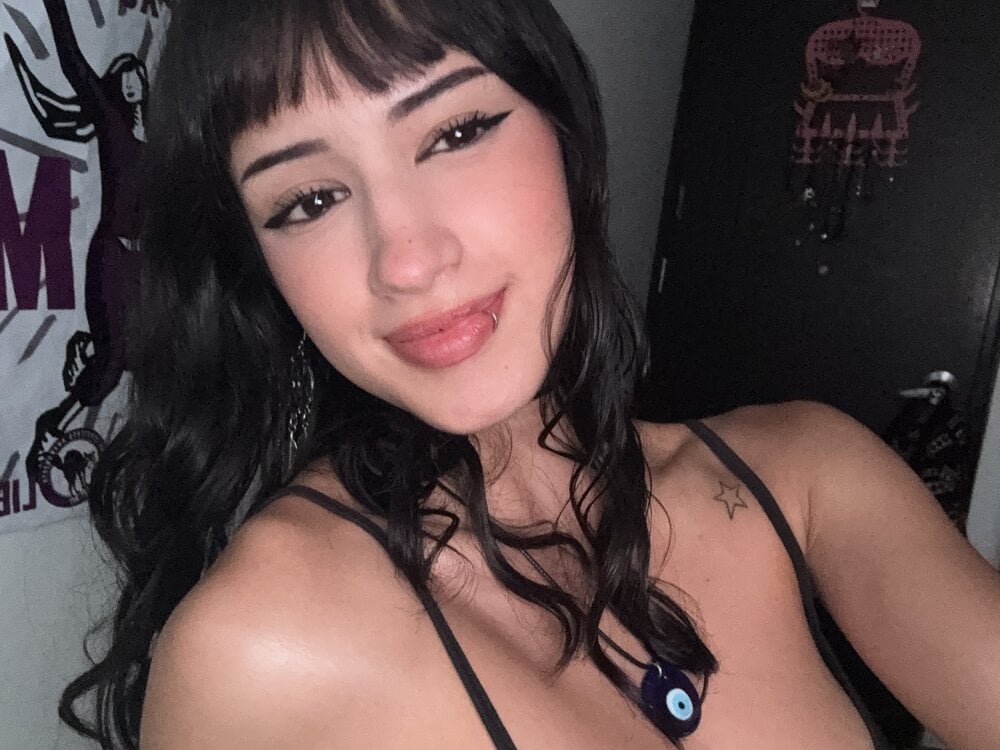 lunaasexxx0 Chatroom