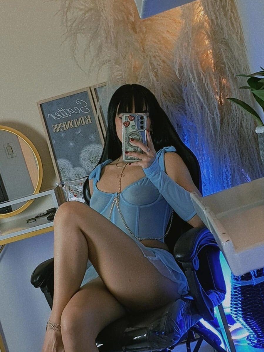 lunajones__ Chatroom