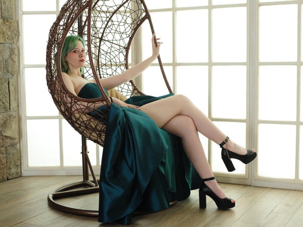 lunar_bluebell Chatroom