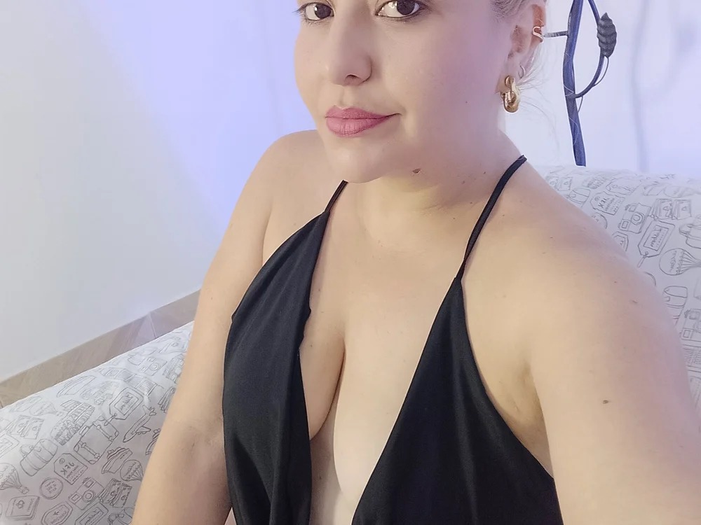 lunitamour Chatroom