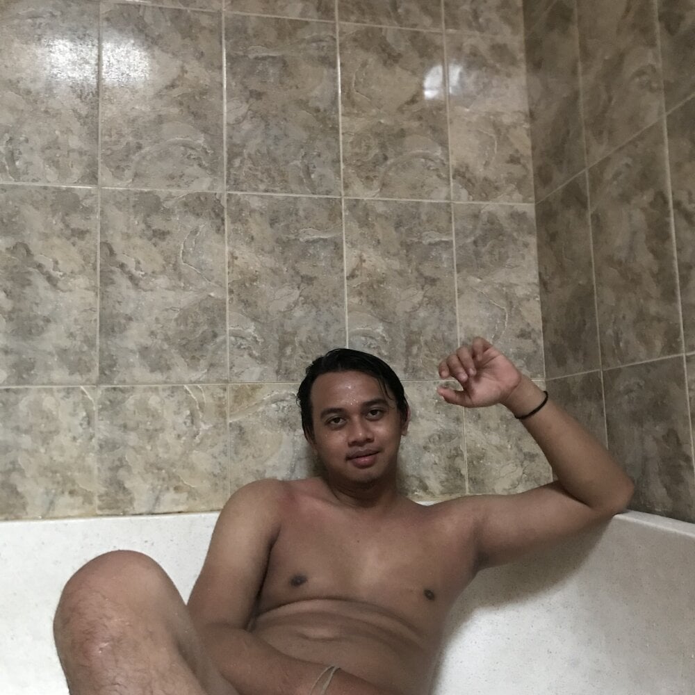 made_jayajayajaya Chatroom