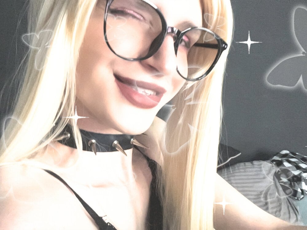 madi_snow Chatroom