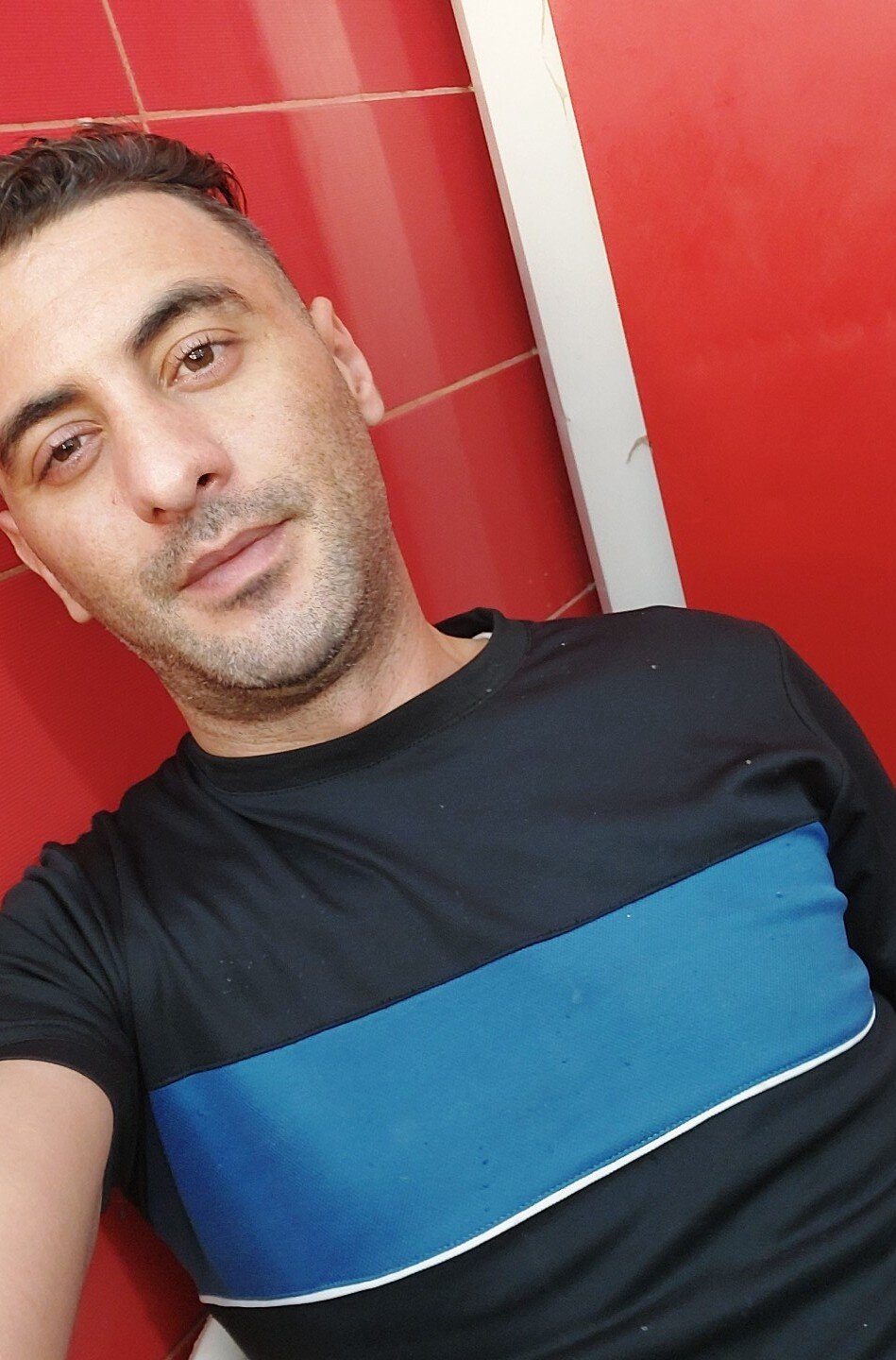 mahdiDido Webcam Profile Picture mahdiDido Chatroom