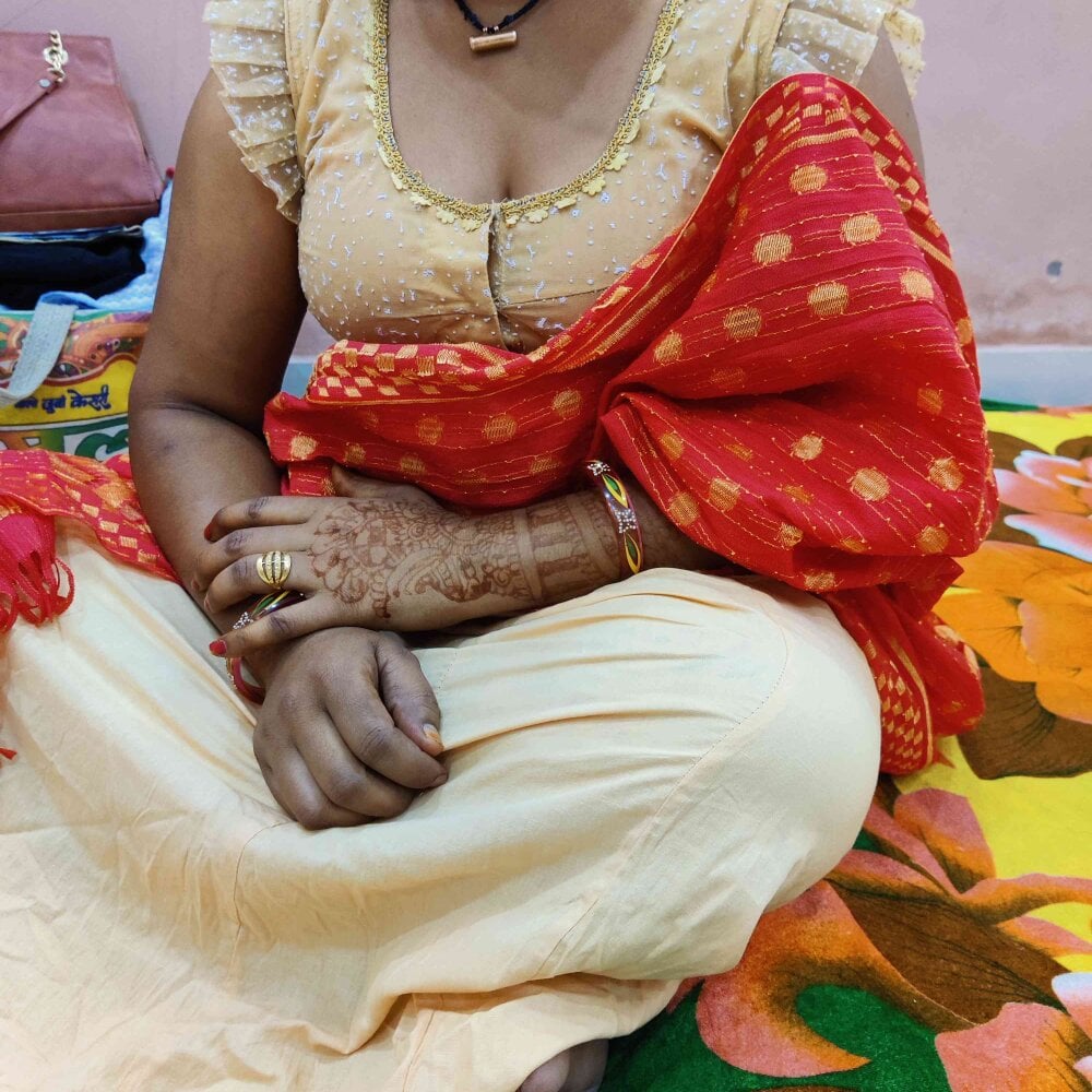 mahi_malikk Webcam Profile Picture mahi_malikk Chatroom