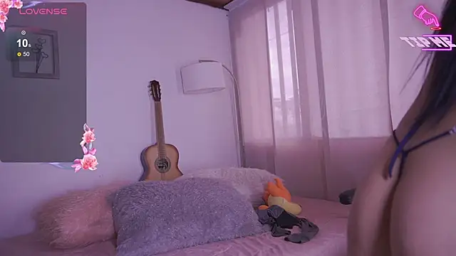 mara_jackson_ Chatroom