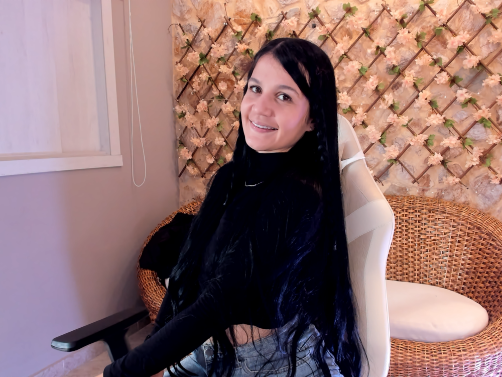 marahanson_ Chatroom