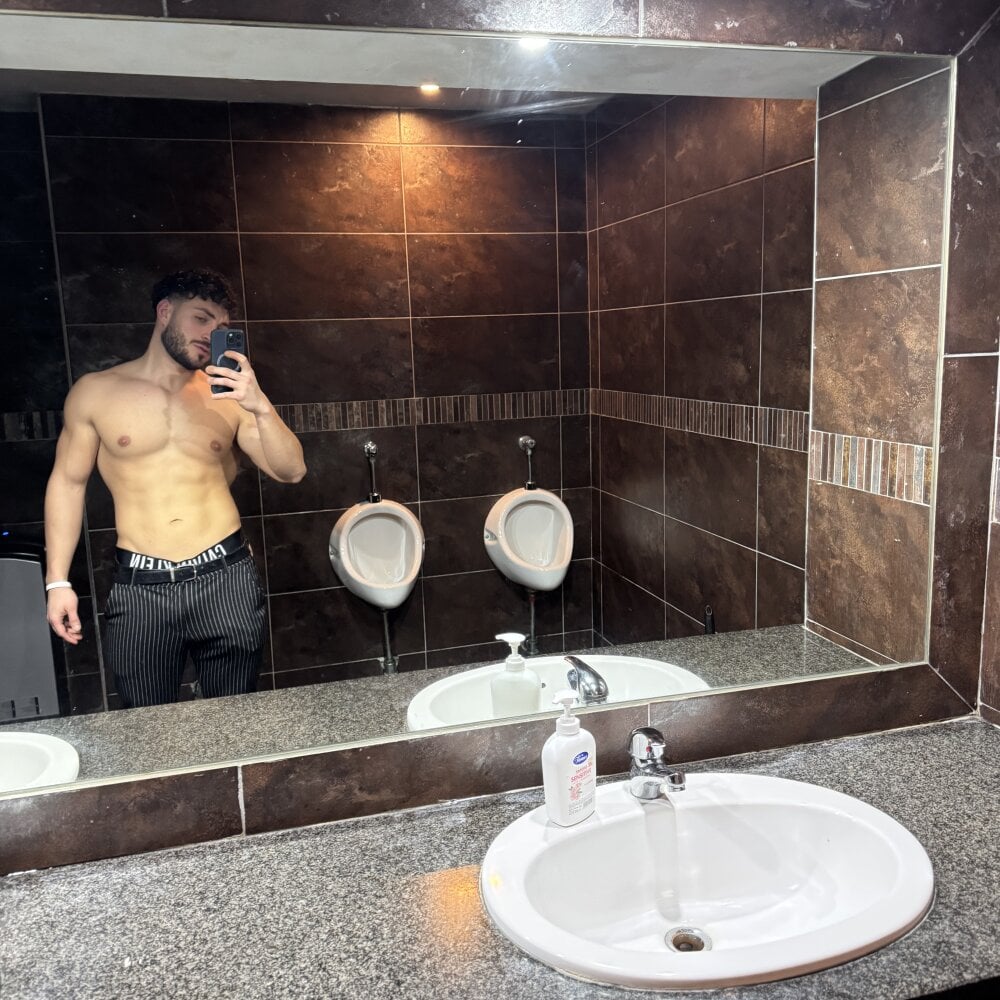 mark_ariete Chatroom