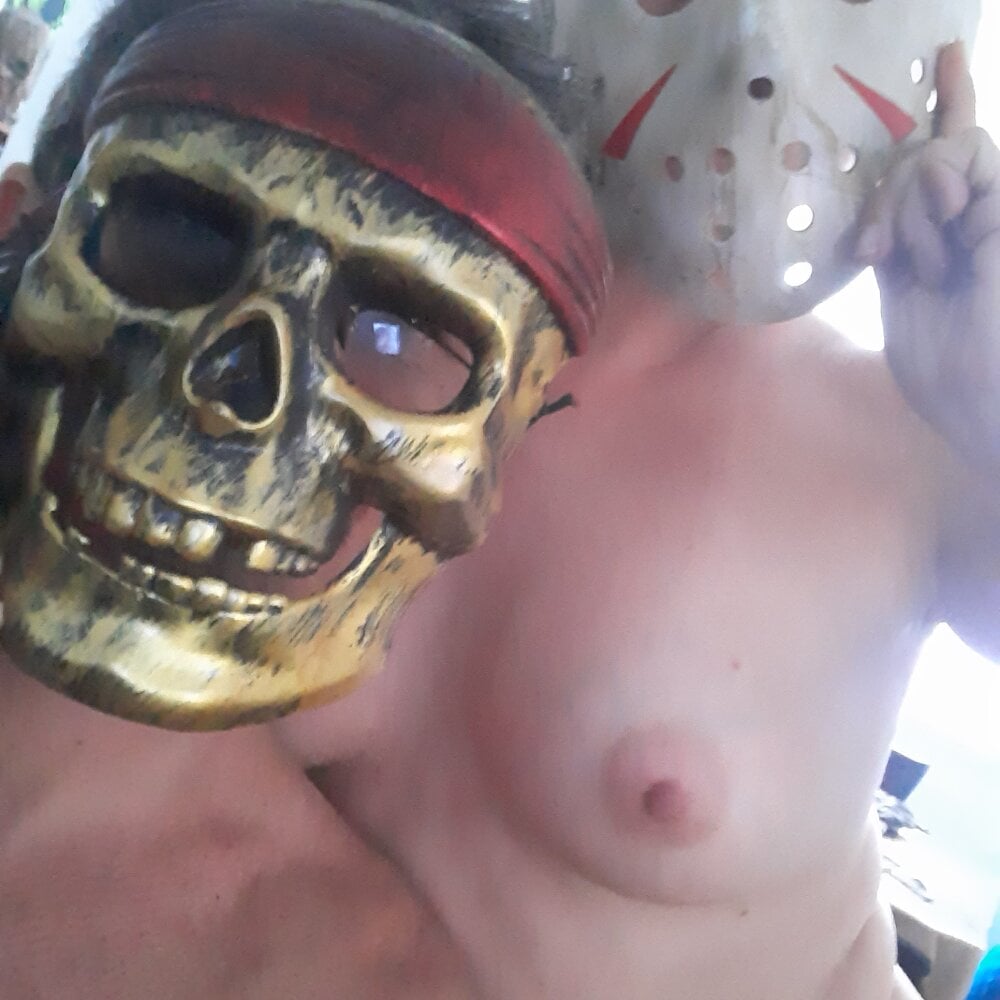 maskhotcouple Chatroom