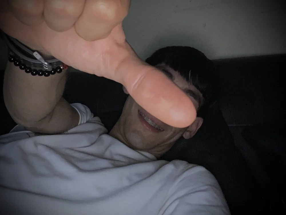 mathias_camil Chatroom