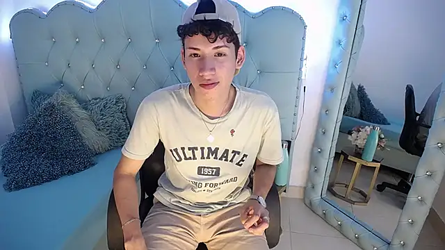 matteo_white1 Chatroom
